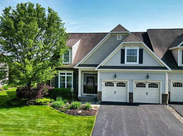 20 Beekman Place, Queensbury, NY 12804