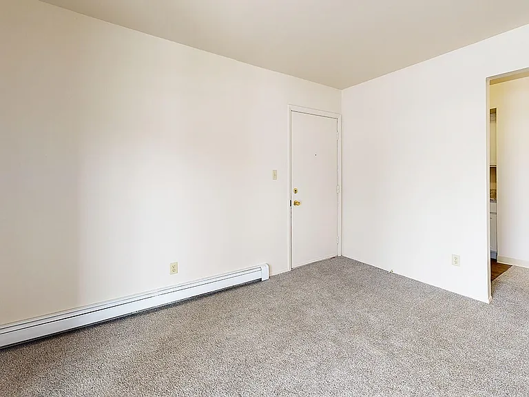 Wood Creek Apartments — Photo 7