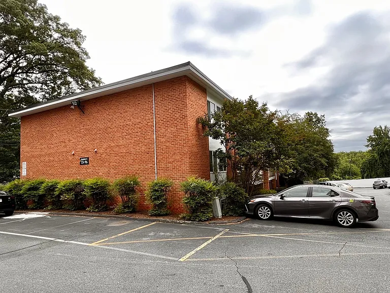 1800 Jefferson Park Ave — Photo 26
