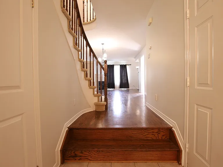 4427 Wildmint Sq — Photo 3