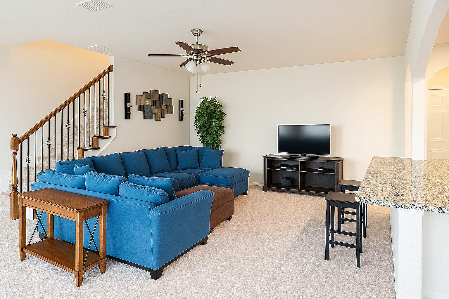 4 bed, 2.5 bath, 1811 sqft, $3,600 — Photo 3