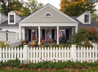 25817 Lake Rd, Bay Village, OH 44140