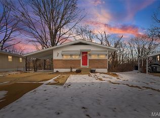 10555 Gourock Dr, Saint Louis, MO 63137