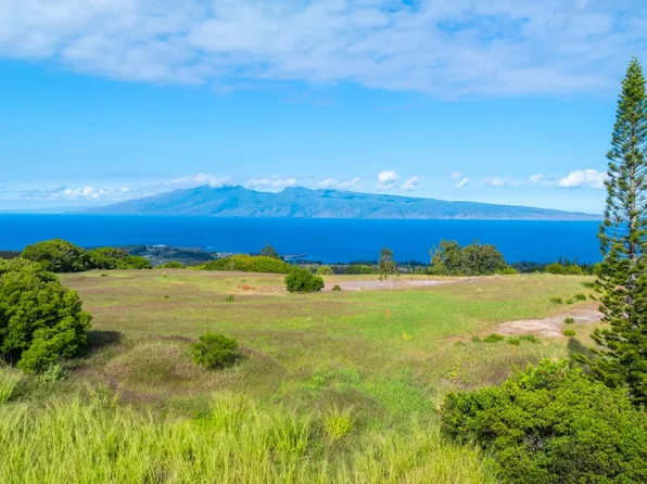 242 Keoawa St #22, Lahaina, HI 96761
