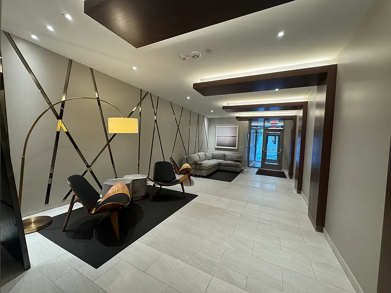 43 Westland Ave #11 — Photo 16