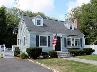 19 Foster Rd, Bedford, MA 01730
