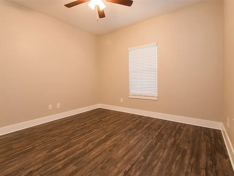 216 Howdy Ct — Photo 21