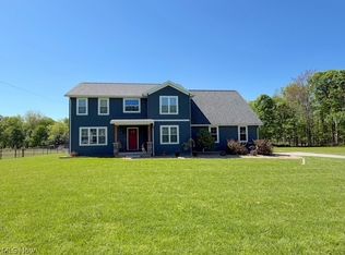 3052 Kerr Dr SE, New Philadelphia, OH 44663