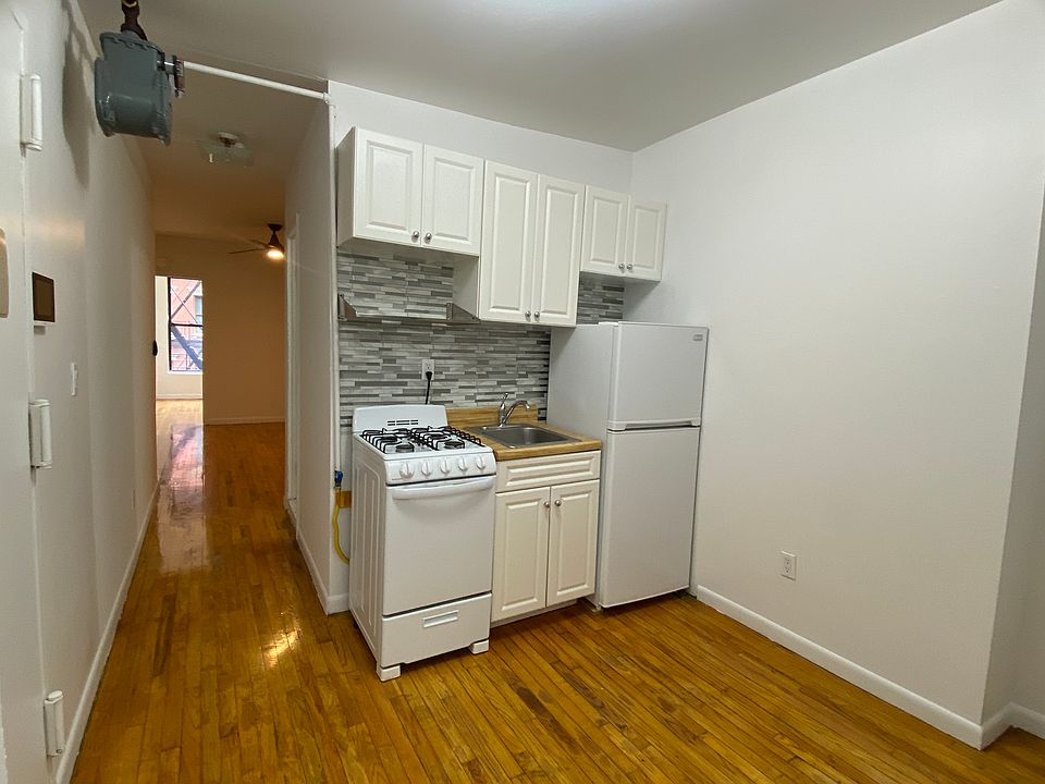 1st image of 414 W 56th St APT 9