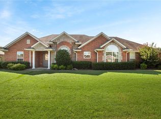 11168 Bear Dr, Farmington, AR 72730