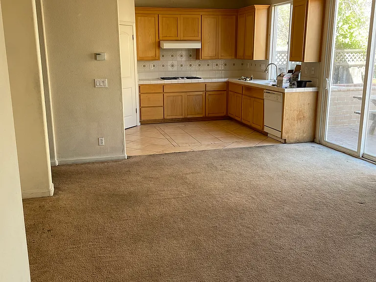 1136 Verona Way — Photo 26