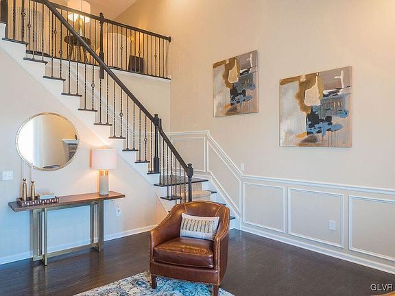 5th image of 890-42 Graystone Cir