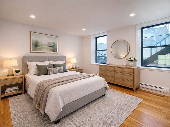2nd image of 462 Lorimer St #1