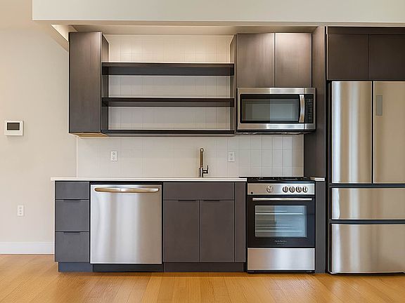 2nd image of 189 Johnson Ave APT 3A