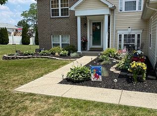 2564 Chateaugay Ct, Burlington, KY 41005