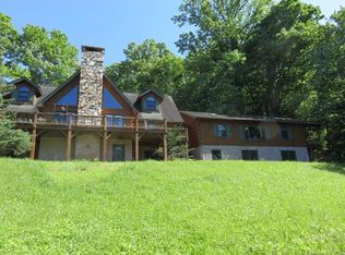111 Sams Trl, Waynesville, NC 28786