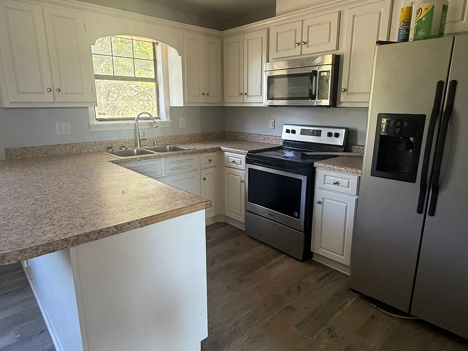 4 bed, 1430 sqft, $1,650 — Photo 4