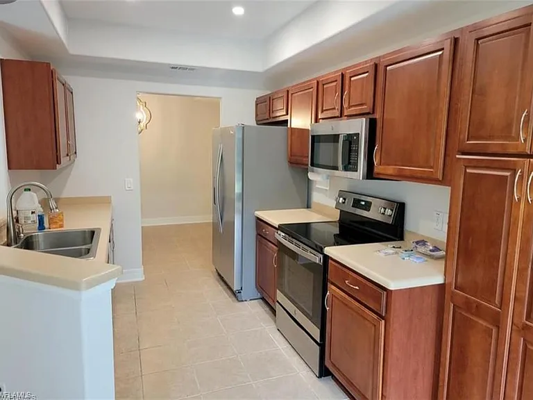 1315 Henley St #1003 — Photo 1