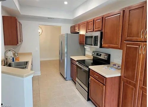 1315 Henley St #1003 Photo 1