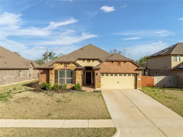 617 Lister Dr, Woodway, TX 76712