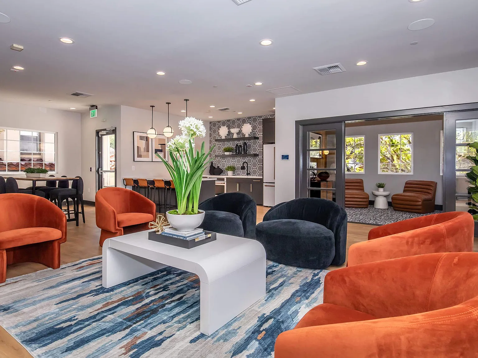 Sycamore Canyon Apartments — Photo 4