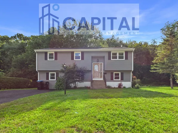 4 Cynthia Dr, North Smithfield, RI 02896