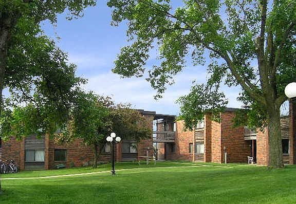 3rd image of 535 Emerald St #2f1011e57