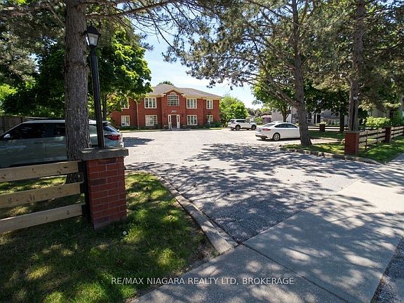 2nd image of 250 Linwell Rd #202