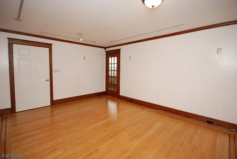 231 S Main St