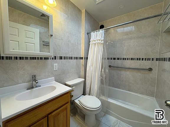 5th image of 425 E 12th St #4E