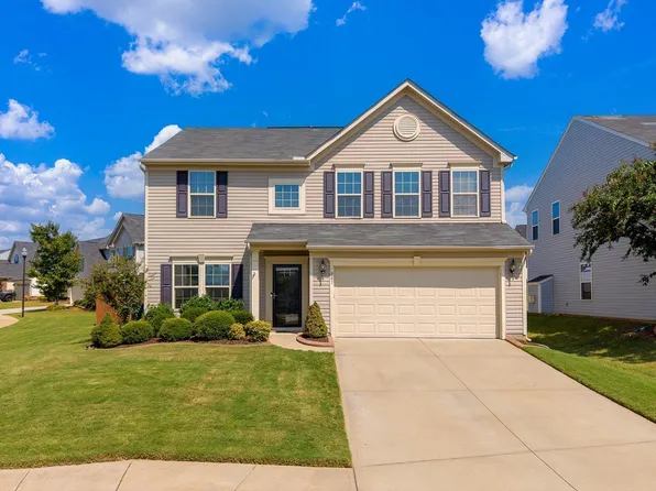 901 Deephallow Pl, Greer, SC 29651