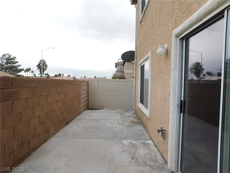 634 Bald Hill Ct — Photo 43