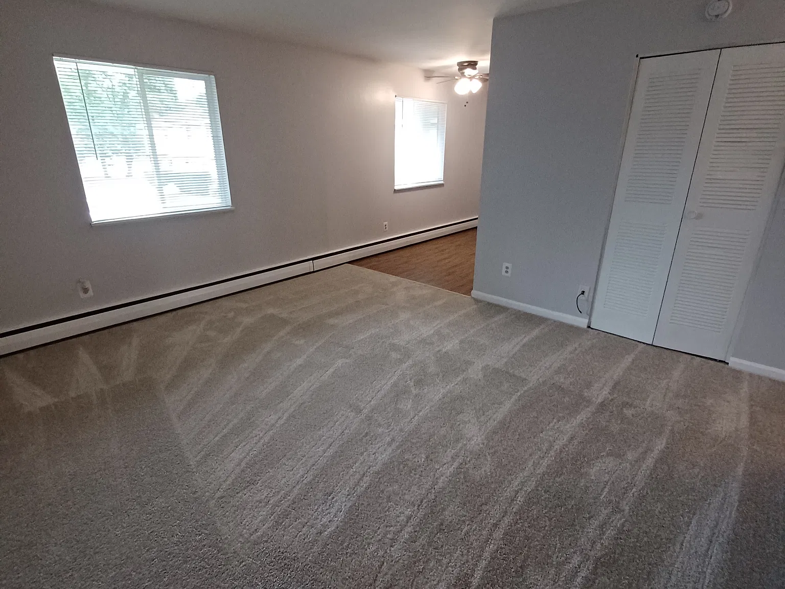 2 bed, 690 sqft, $1,425 — Photo 2