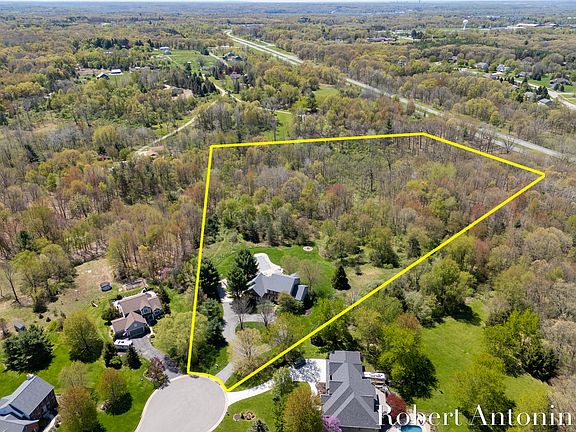 3rd image of 7707 Forest Ct NE