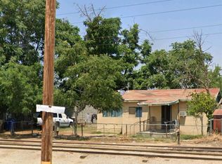 8208 Di Giorgio Rd, Lamont, CA 93241