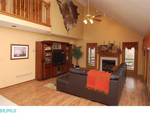 Vaulted Great Room