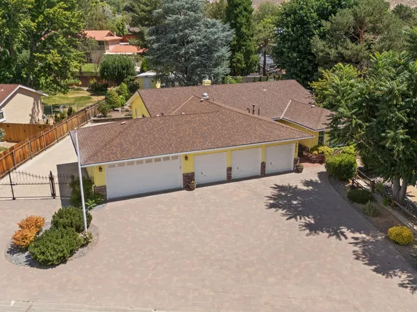 7845 N Southmoor Cir, Reno, NV 89502