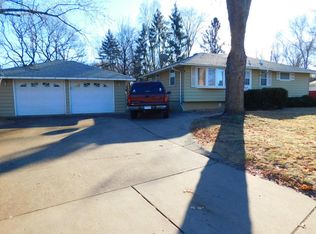 596 53 1/2 Ave NE, Fridley, MN 55421