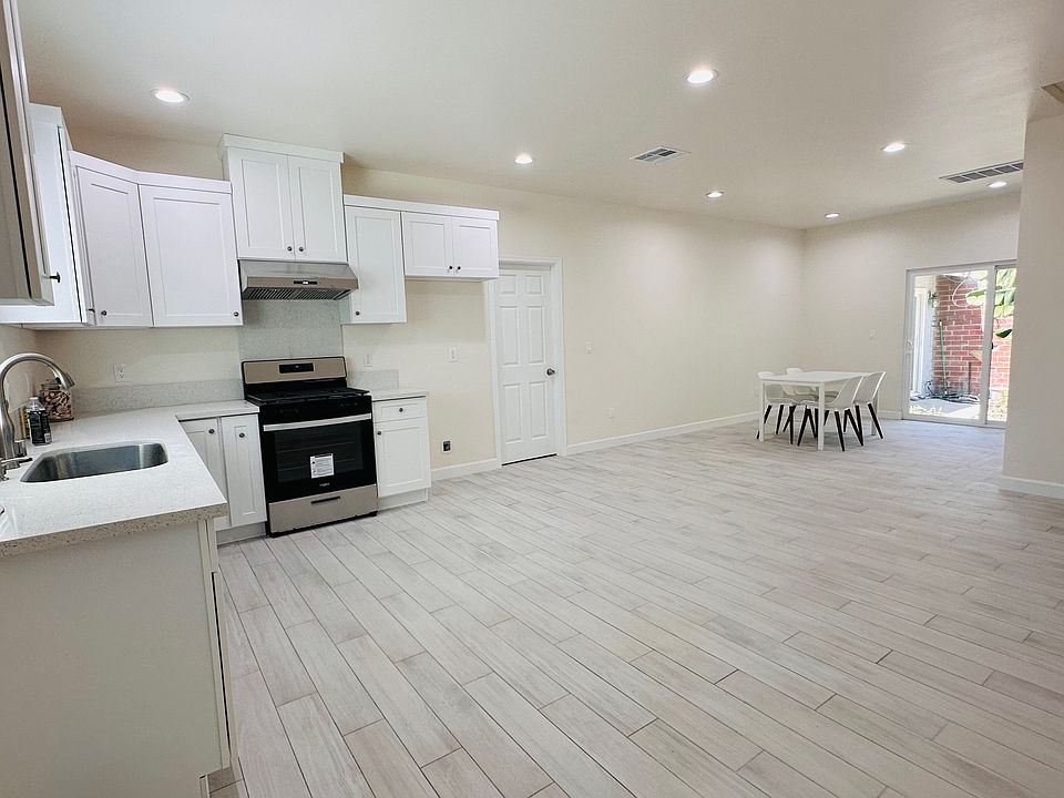 1st image of 10562 Chamberlain Ave