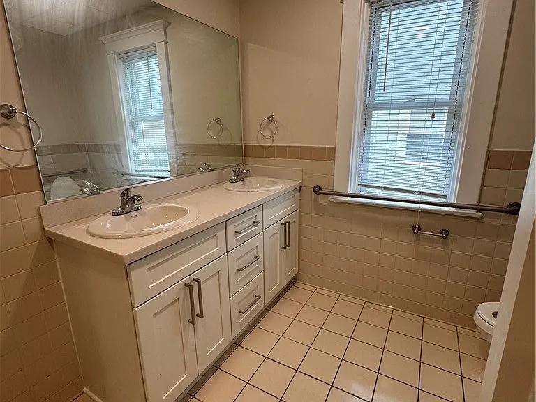 95 W Humboldt Pkwy #A — Photo 14