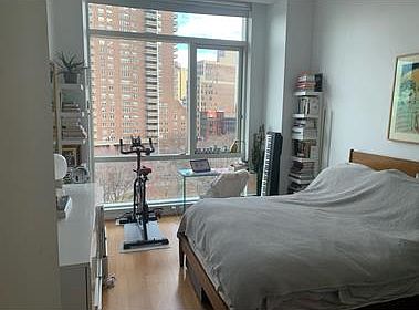 4th image of 200 Chambers St APT 7N