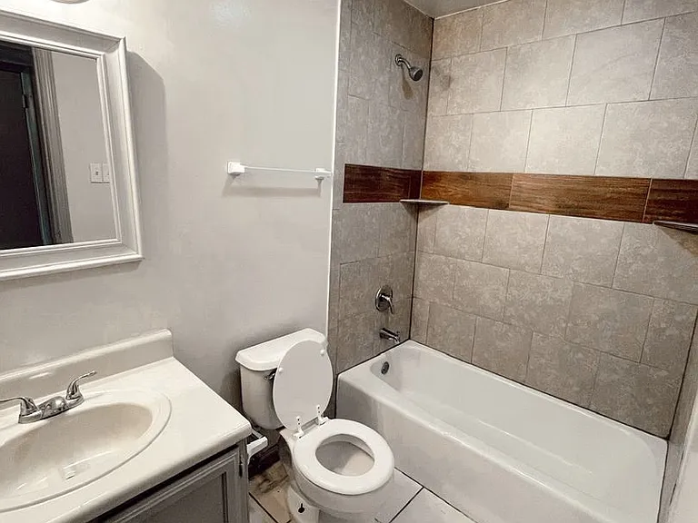 1753 Mast Dr — Photo 2