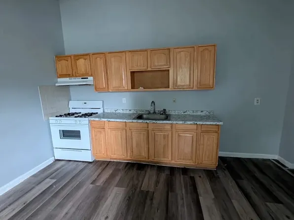 546-554 Prospect St APT 8, East Orange, NJ 07017