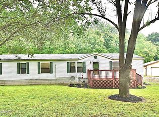 1891 Horsefly Hollow Rd, Lebanon Junction, KY 40150