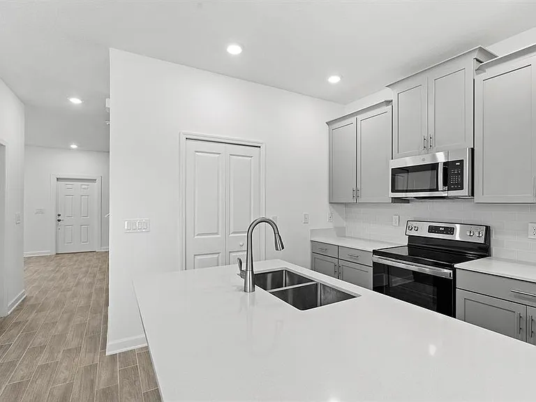 3039 Ella Way — Photo 13