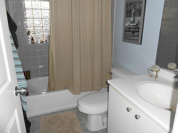 4th image of 2009 W Cortez St #Y2