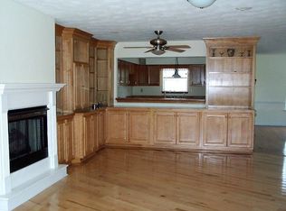 425 Pinewell Dr, Norfolk, VA 23503