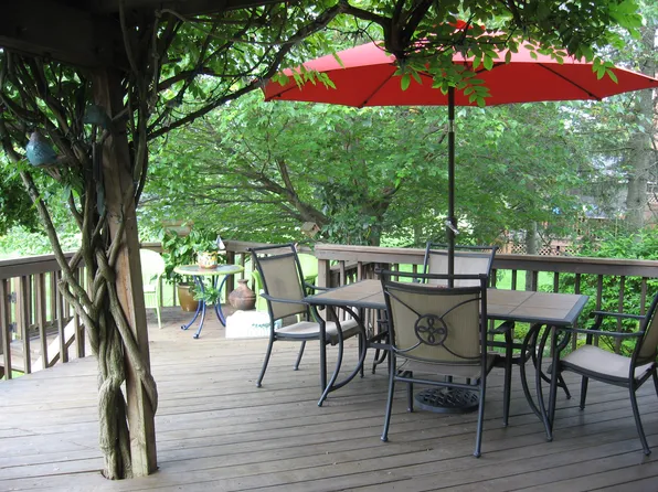 8851 Kings Orchard Trl, Chagrin Falls, OH 44023