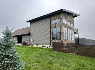 1016 17th Ave, Kearney, NE 68847