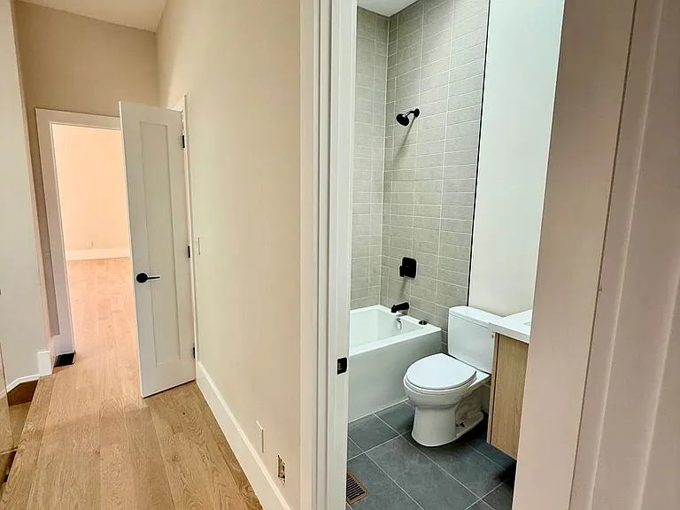 79A River St — Photo 15